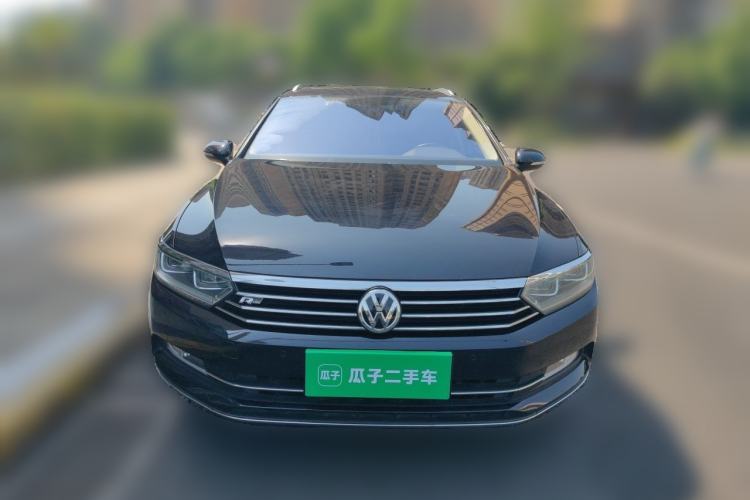 Used Volkswagen Variant 2018 380TSI Two-Wheel Drive R-Line Version Front