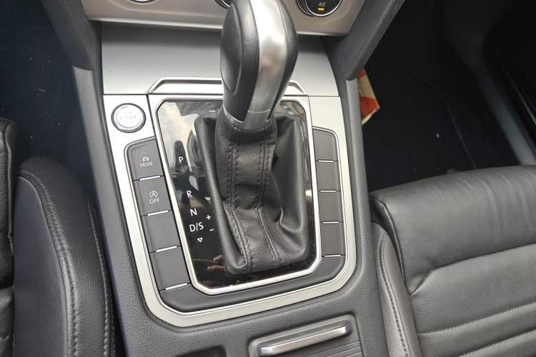 Used Volkswagen Variant 2018 380TSI Two-Wheel Drive Comfort Edition Gear Lever