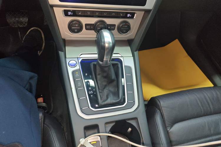Used Volkswagen Variant 2018 380TSI Two-Wheel Drive Comfort Edition Gear Lever
