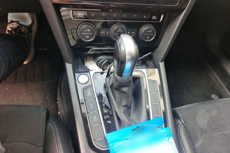 Used Volkswagen Variant 2018 380TSI Two-Wheel Drive Comfort Edition Gear Lever