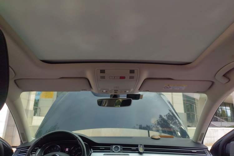 Used Volkswagen Variant 2018 380TSI Two-Wheel Drive Comfort Edition Headliner