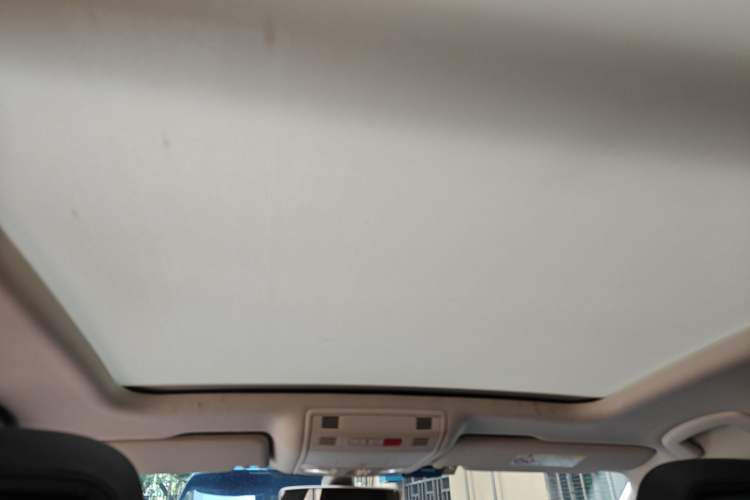 Used Volkswagen Variant 2018 380TSI Two-Wheel Drive Comfort Edition Headliner