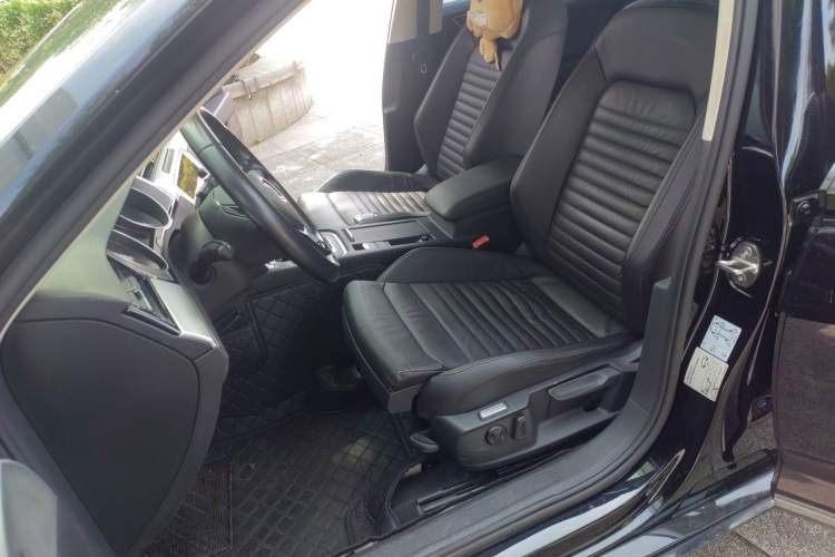 Used Volkswagen Variant 2018 380TSI Two-Wheel Drive Comfort Edition Left Front Seat
