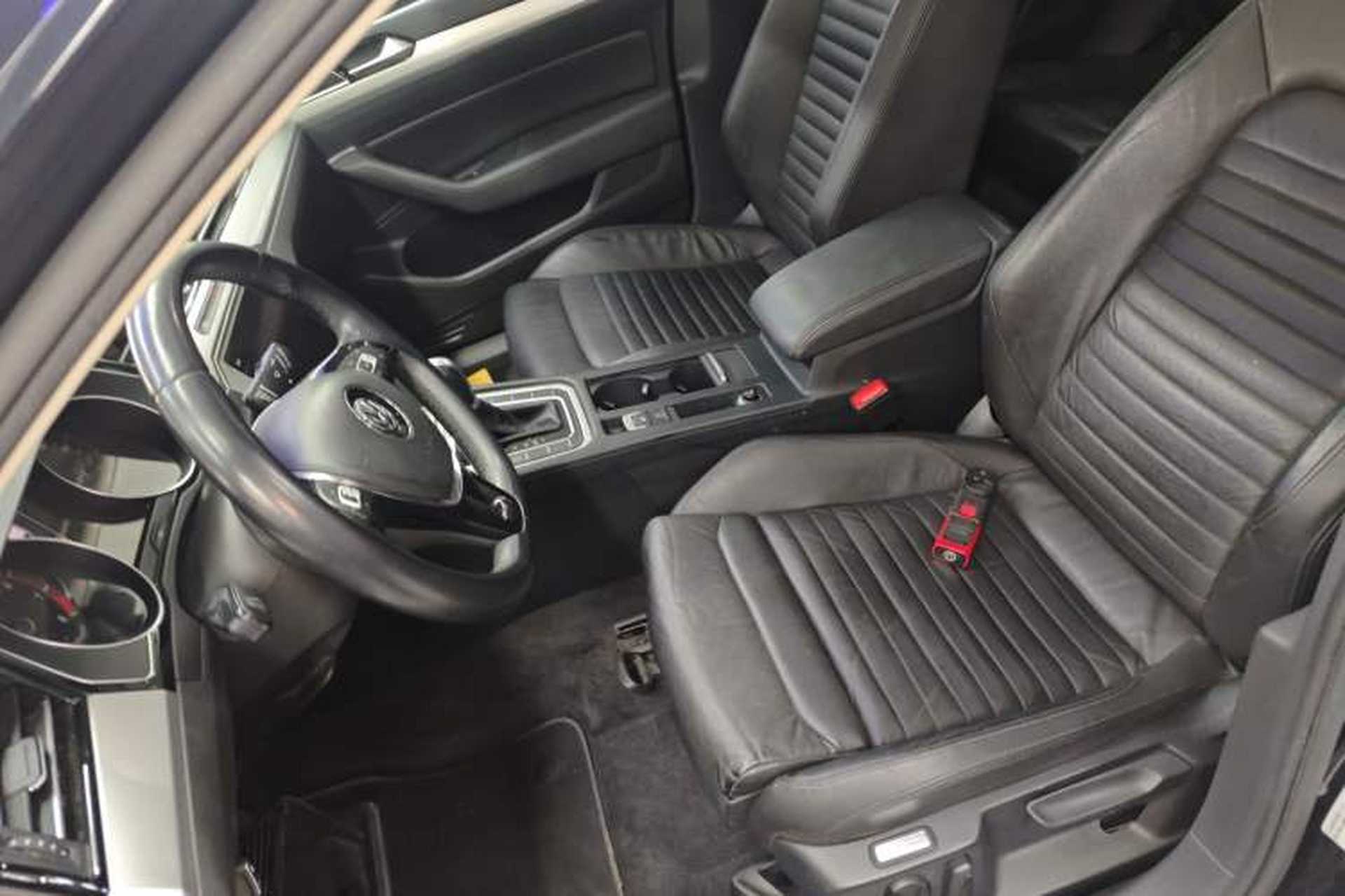 Used Volkswagen Variant 2018 380TSI Two-Wheel Drive Comfort Edition Left Front Seat
