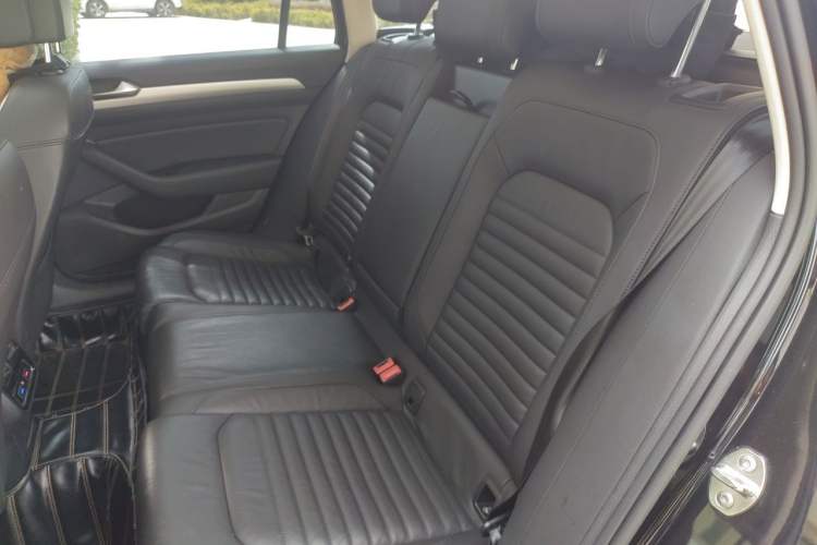 Used Volkswagen Variant 2018 380TSI Two-Wheel Drive Comfort Edition Left Rear Seat