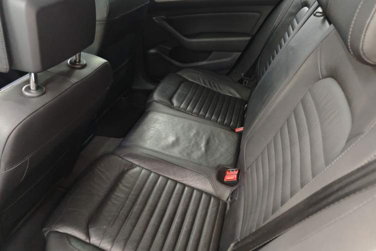 Used Volkswagen Variant 2018 380TSI Two-Wheel Drive Comfort Edition Left Rear Seat