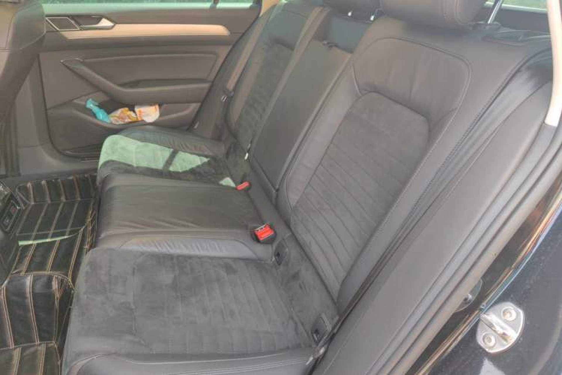 Used Volkswagen Variant 2018 380TSI Two-Wheel Drive R-Line Version Left Rear Seat