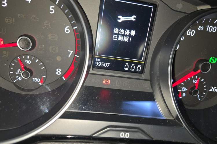 Used Volkswagen Variant 2018 380TSI Two-Wheel Drive Comfort Edition Odometer Close Up