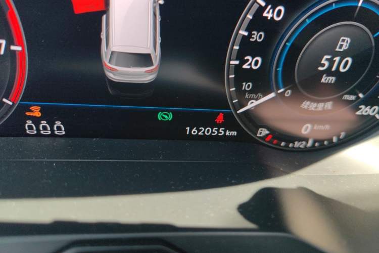 Used Volkswagen Variant 2018 380TSI Two-Wheel Drive R-Line Version Odometer Close Up
