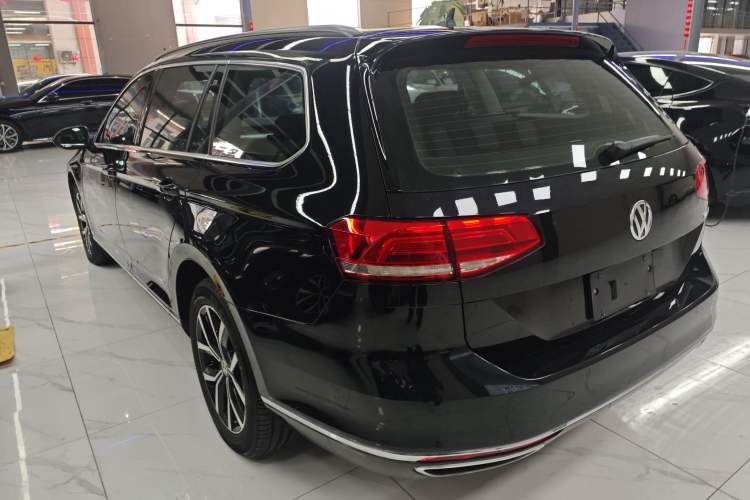 Used Volkswagen Variant 2018 380TSI Two-Wheel Drive Comfort Edition Rear Left 45 Deg