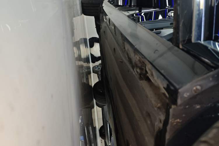 Used Volkswagen Variant 2018 380TSI Two-Wheel Drive Comfort Edition Right Side Sill