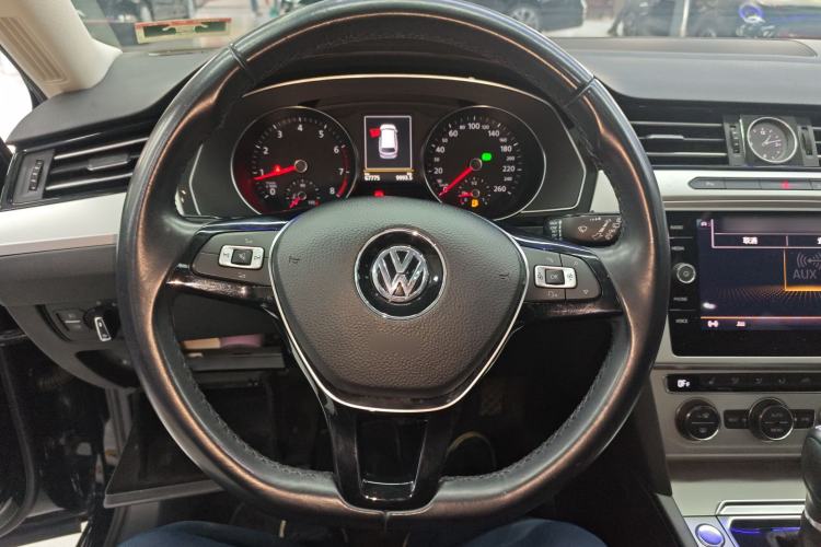 Used Volkswagen Variant 2018 380TSI Two-Wheel Drive Comfort Edition Steering Wheel