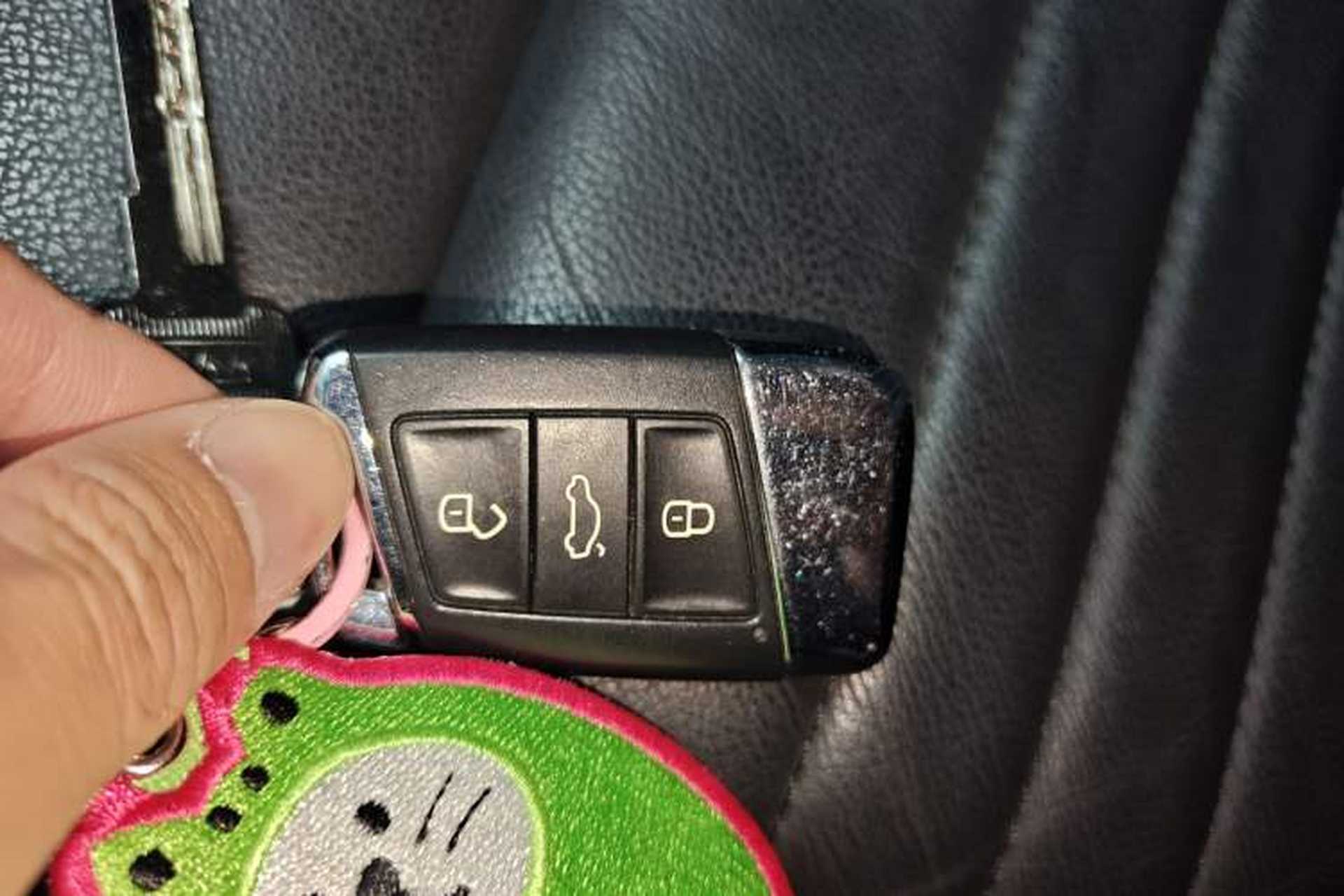 Used Volkswagen Variant 2018 380TSI Two-Wheel Drive Comfort Edition Vehicle Key