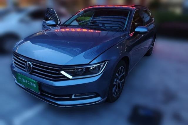Ojetý Volkswagen Variant 2018 380TSI Two-Wheel Drive Comfort Edition