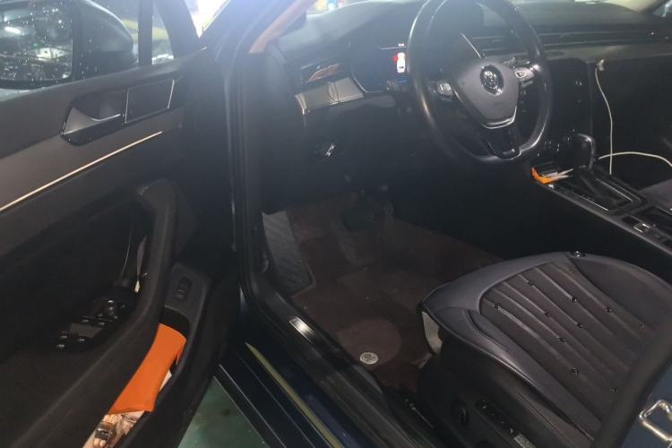 Used Volkswagen Variant 2018 380TSI Two-Wheel Drive Comfort Edition Driver Seat