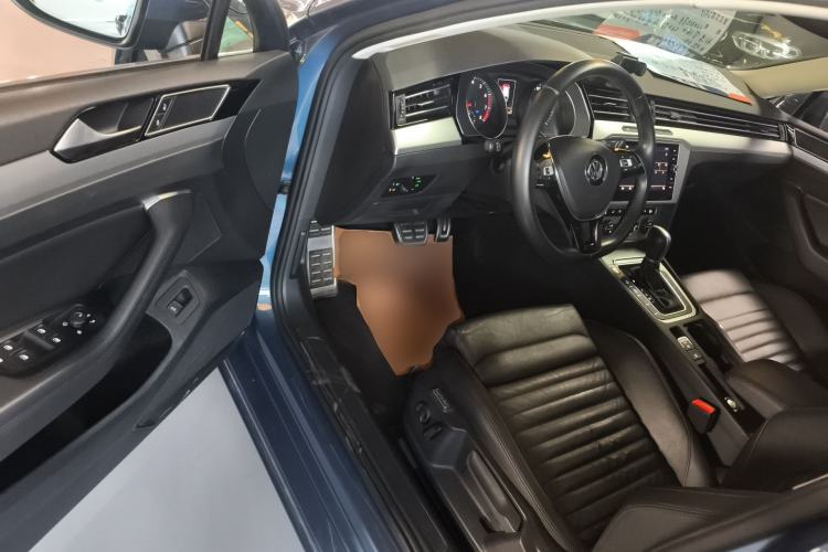 Used Volkswagen Variant 2018 380TSI Two-Wheel Drive Comfort Edition Driver Seat