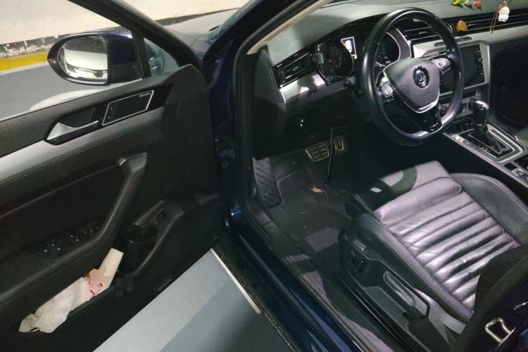 Used Volkswagen Variant 2018 380TSI Two-Wheel Drive Comfort Edition Driver Seat