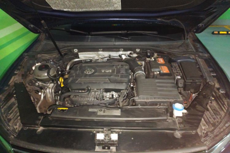 Used Volkswagen Variant 2018 380TSI Two-Wheel Drive Comfort Edition Engine Bay