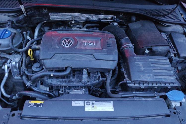 Used Volkswagen Variant 2018 380TSI Two-Wheel Drive Comfort Edition Engine Bay