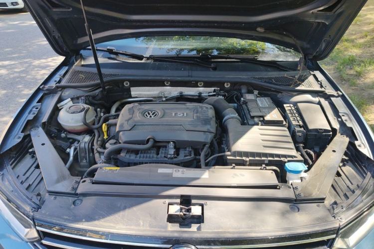 Used Volkswagen Variant 2018 380TSI Two-Wheel Drive Comfort Edition Engine Bay