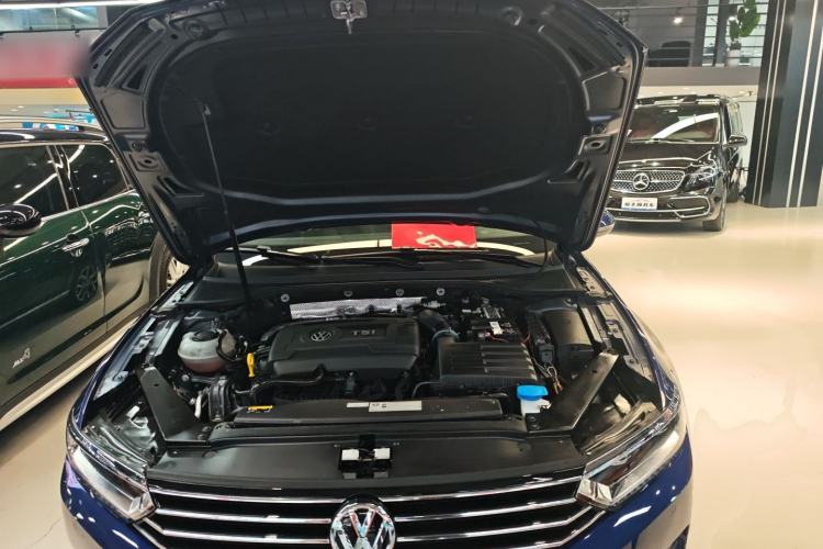 Used Volkswagen Variant 2018 380TSI Two-Wheel Drive Comfort Edition Engine Bay