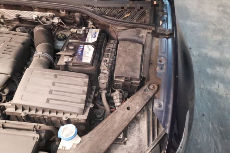Used Volkswagen Variant 2018 380TSI Two-Wheel Drive Comfort Edition Engine Bay Left