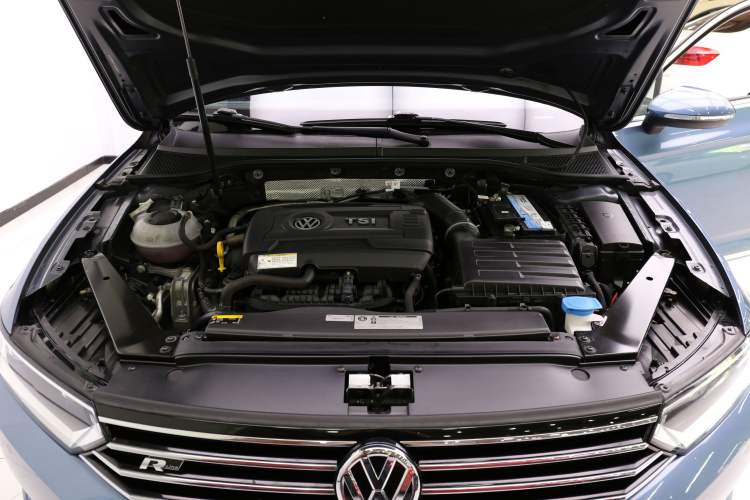 Used Volkswagen Variant 2018 380TSI Two-Wheel Drive Comfort Edition Engine Bay