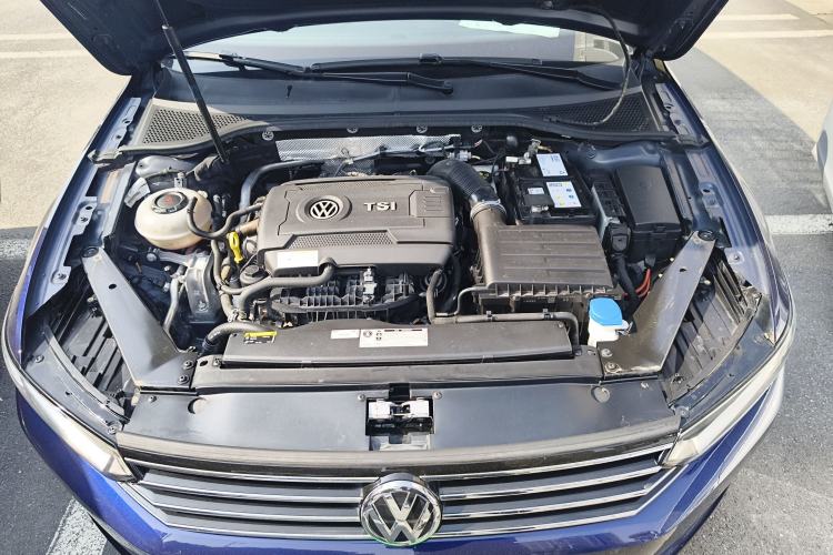 Used Volkswagen Variant 2018 380TSI Two-Wheel Drive Comfort Edition Engine Bay