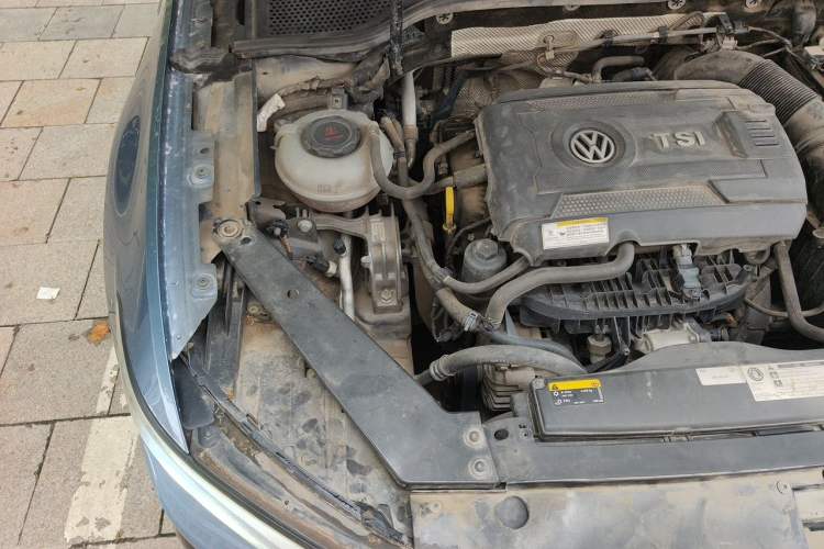 Used Volkswagen Variant 2018 380TSI Two-Wheel Drive Comfort Edition Engine Bay Right