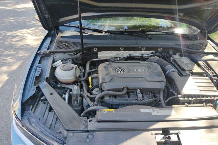 Used Volkswagen Variant 2018 380TSI Two-Wheel Drive Comfort Edition Engine Bay Right