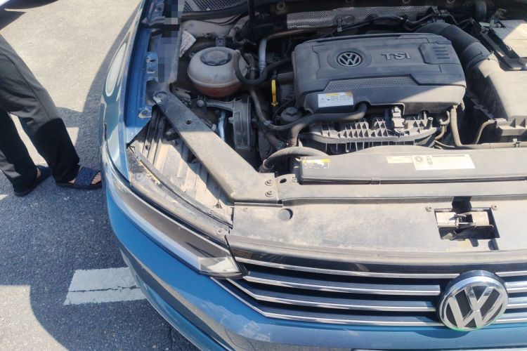 Used Volkswagen Variant 2018 380TSI Two-Wheel Drive Comfort Edition Engine Bay Right