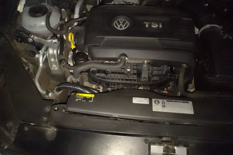 Used Volkswagen Variant 2018 380TSI Four-Wheel Drive Longitudinal Version Engine Bay Right