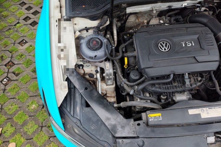 Used Volkswagen Variant 2018 380TSI Two-Wheel Drive Comfort Edition Engine Bay Right