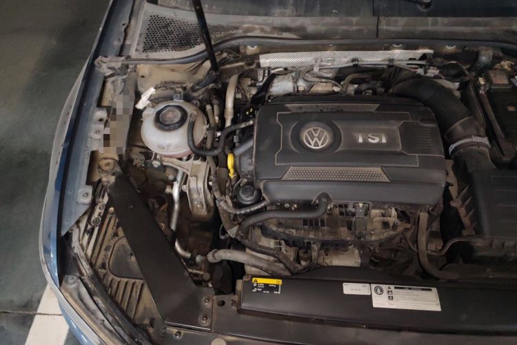 Used Volkswagen Variant 2018 380TSI Two-Wheel Drive Comfort Edition Engine Bay Right