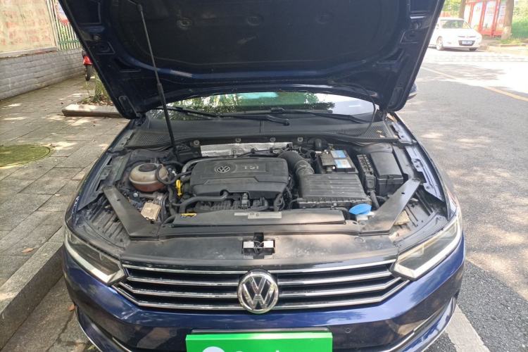 Used Volkswagen Variant 2018 380TSI Two-Wheel Drive Comfort Edition Engine Bay
