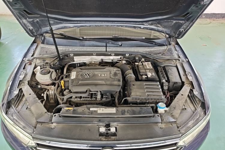 Used Volkswagen Variant 2018 380TSI Two-Wheel Drive Comfort Edition Engine Bay