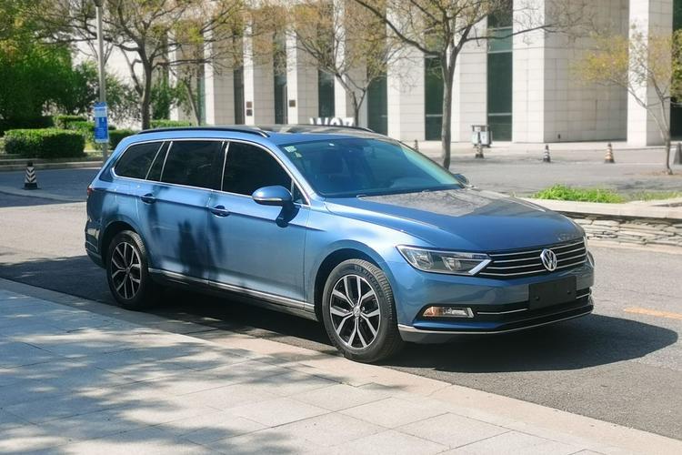 Used Volkswagen Variant 2018 380TSI Two-Wheel Drive Comfort Edition Exterior 2