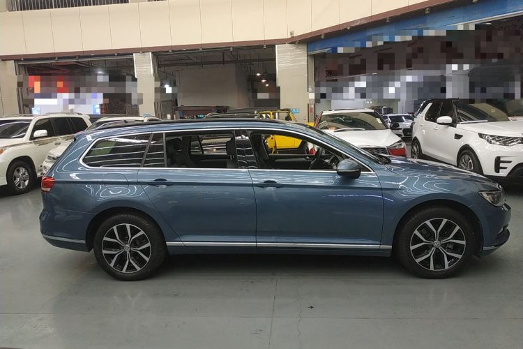Used Volkswagen Variant 2018 380TSI Two-Wheel Drive Comfort Edition Exterior 2
