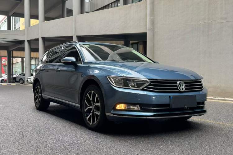 Used Volkswagen Variant 2018 380TSI Two-Wheel Drive Comfort Edition Exterior 2