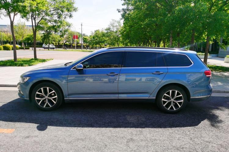 Used Volkswagen Variant 2018 380TSI Two-Wheel Drive Comfort Edition Exterior 3