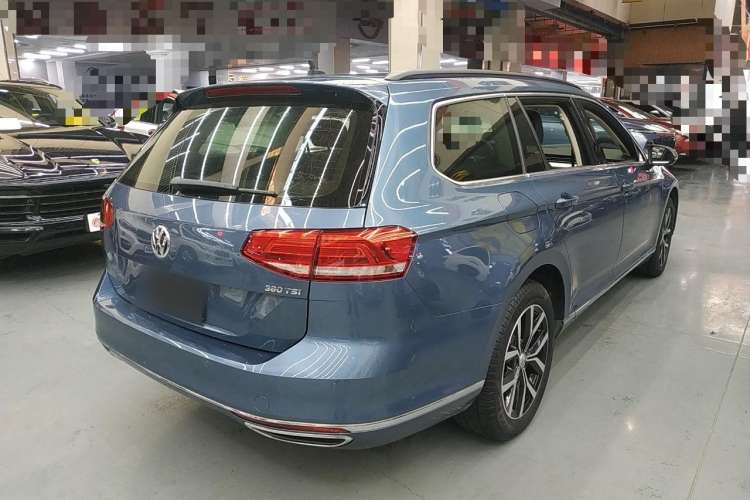 Used Volkswagen Variant 2018 380TSI Two-Wheel Drive Comfort Edition Exterior 3