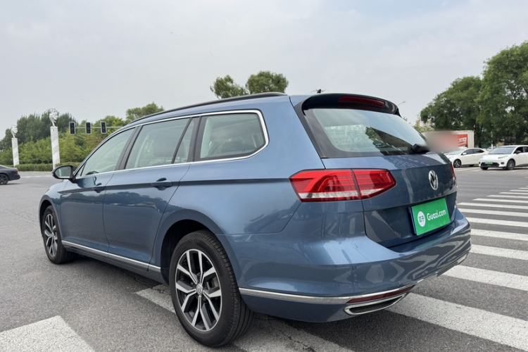 Used Volkswagen Variant 2018 380TSI Two-Wheel Drive Comfort Edition Exterior 4