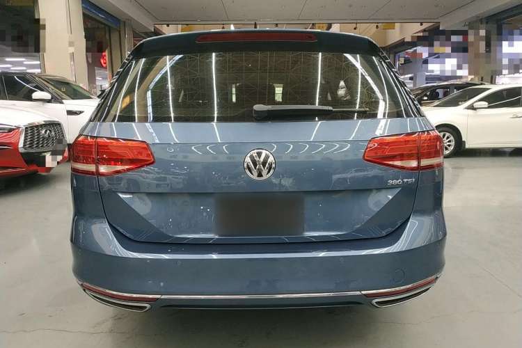 Used Volkswagen Variant 2018 380TSI Two-Wheel Drive Comfort Edition Exterior 4