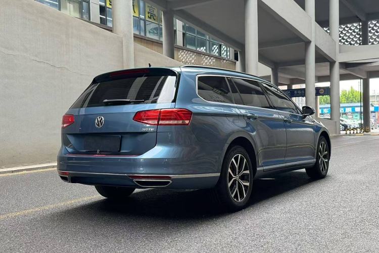 Used Volkswagen Variant 2018 380TSI Two-Wheel Drive Comfort Edition Exterior 5