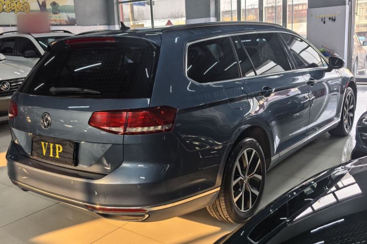 Used Volkswagen Variant 2018 380TSI Two-Wheel Drive Comfort Edition Exterior 5