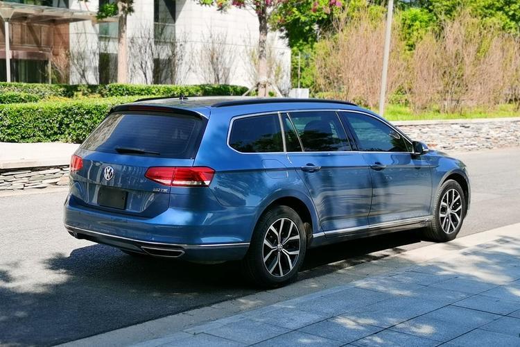 Used Volkswagen Variant 2018 380TSI Two-Wheel Drive Comfort Edition Exterior 6