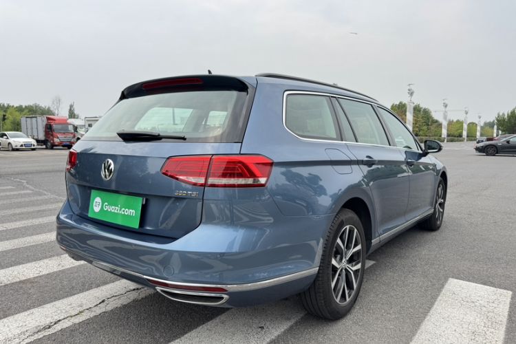 Used Volkswagen Variant 2018 380TSI Two-Wheel Drive Comfort Edition Exterior 6