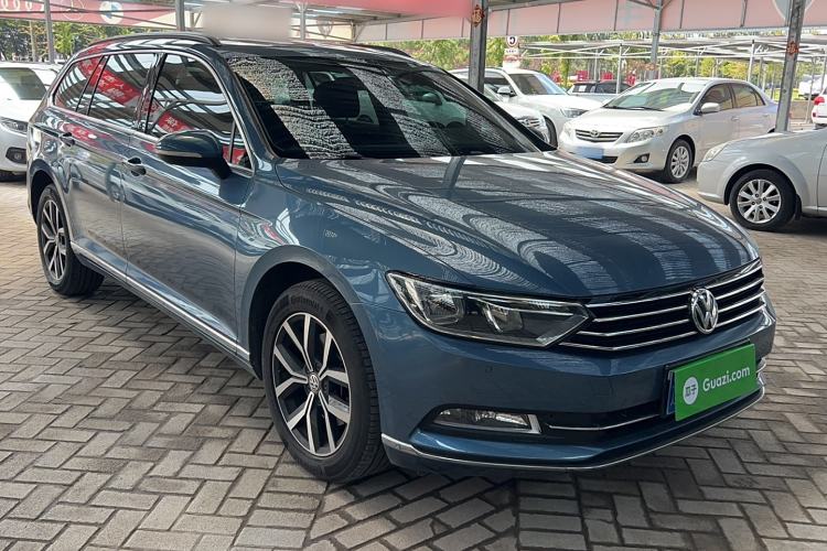Used Volkswagen Variant 2018 380TSI Two-Wheel Drive Comfort Edition Exterior 7