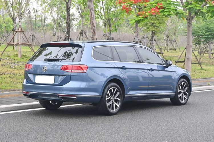 Used Volkswagen Variant 2018 380TSI Two-Wheel Drive Comfort Edition Exterior 7