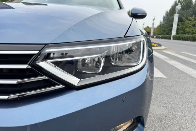 Used Volkswagen Variant 2018 380TSI Two-Wheel Drive Comfort Edition Exterior 9